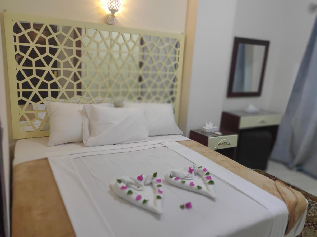 Dolphin Hotel El Qoseir ภายนอก รูปภาพ
