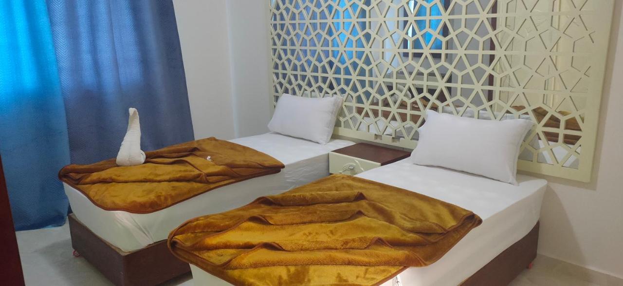 Dolphin Hotel El Qoseir ภายนอก รูปภาพ